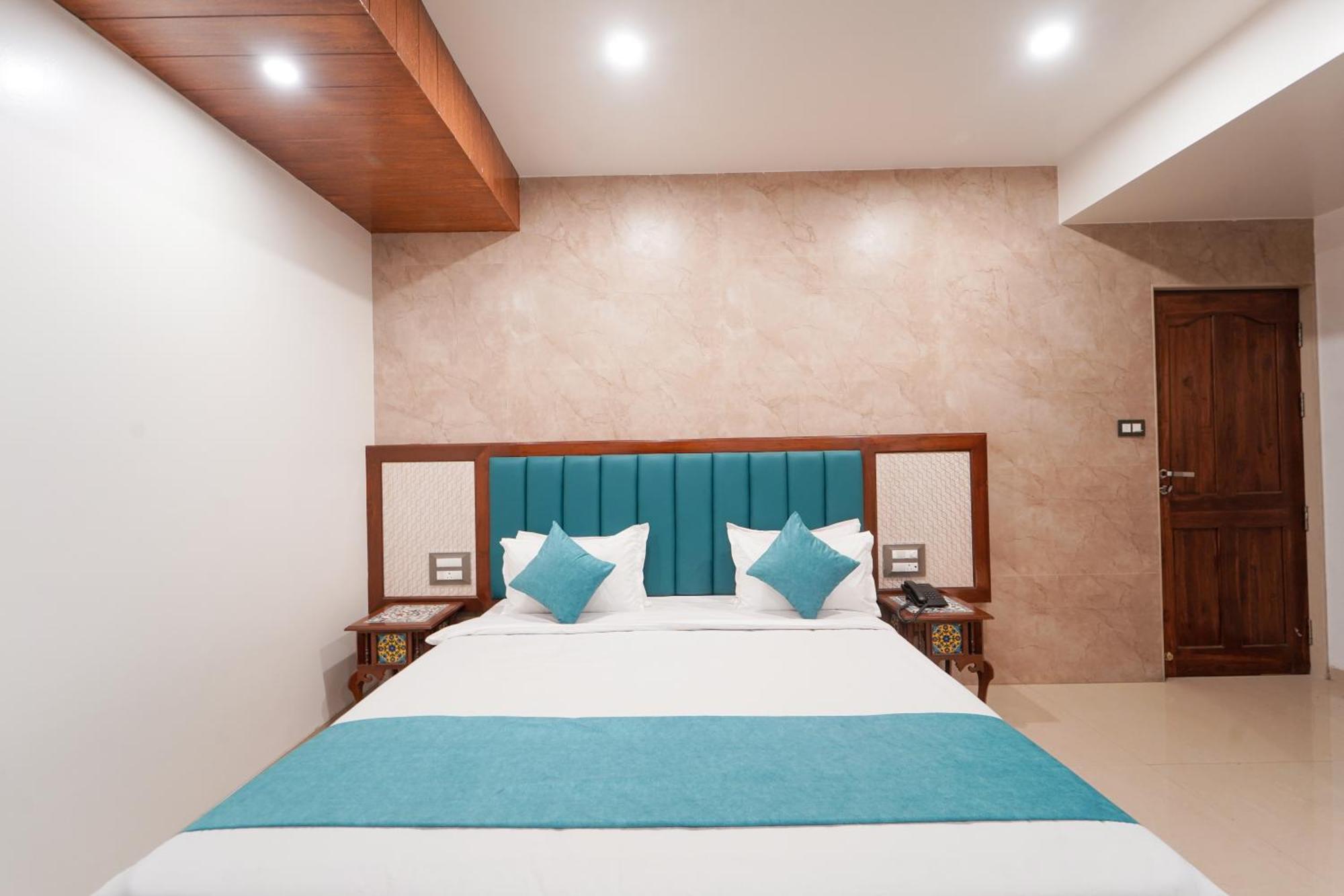 Hotel Bright Star Mahābaleshwar Exterior foto